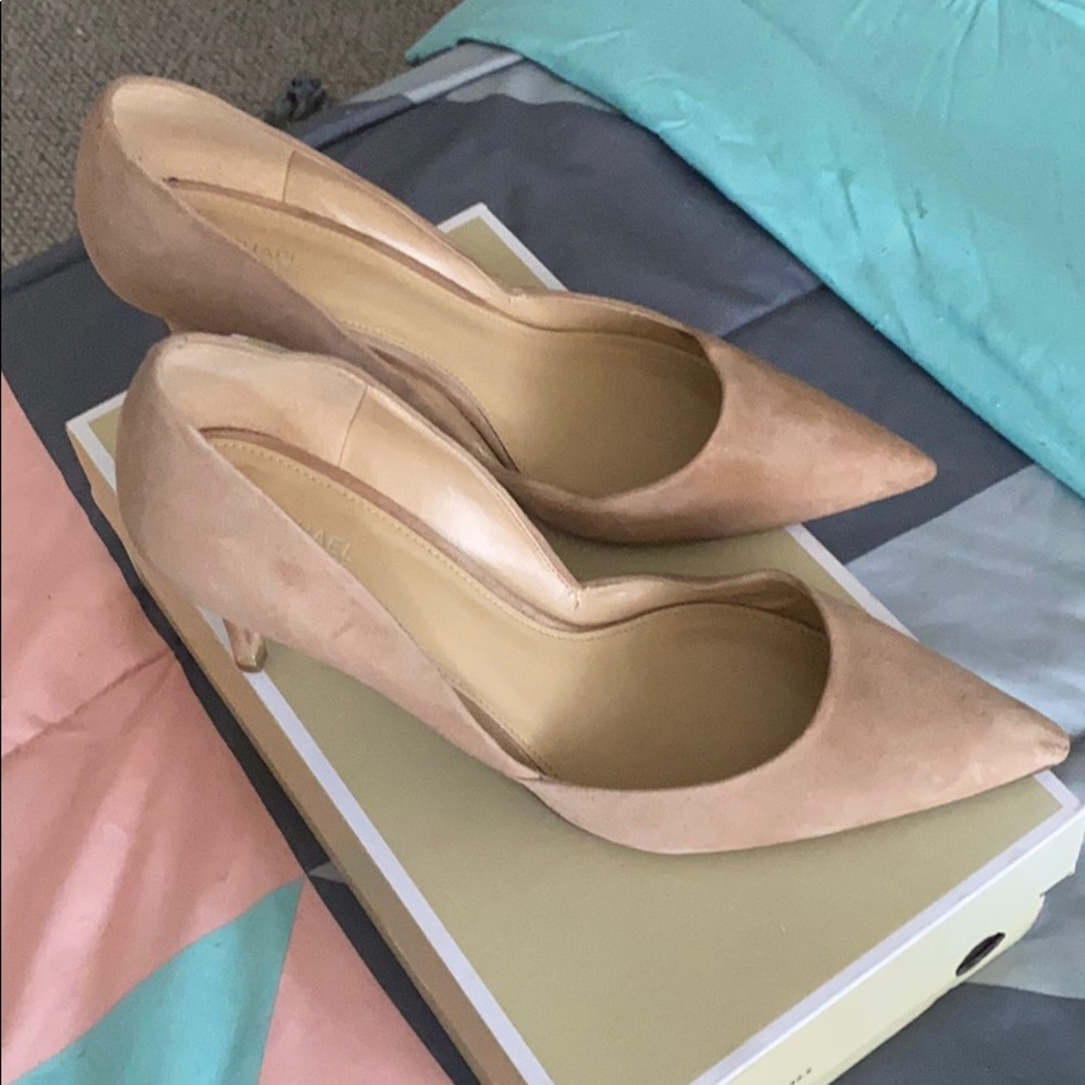 Michael Kors Mid Pump